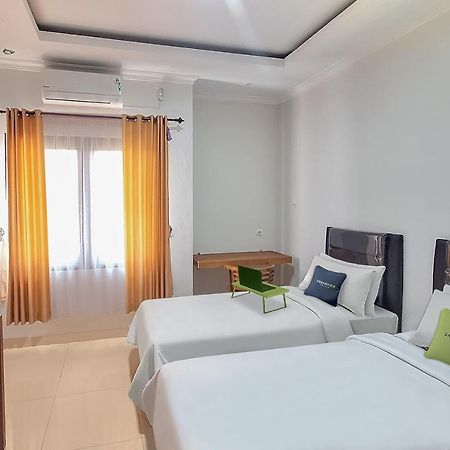 Urbanview Syariah Wisma Annisa Palangkaraya By Reddoorz Dış mekan fotoğraf