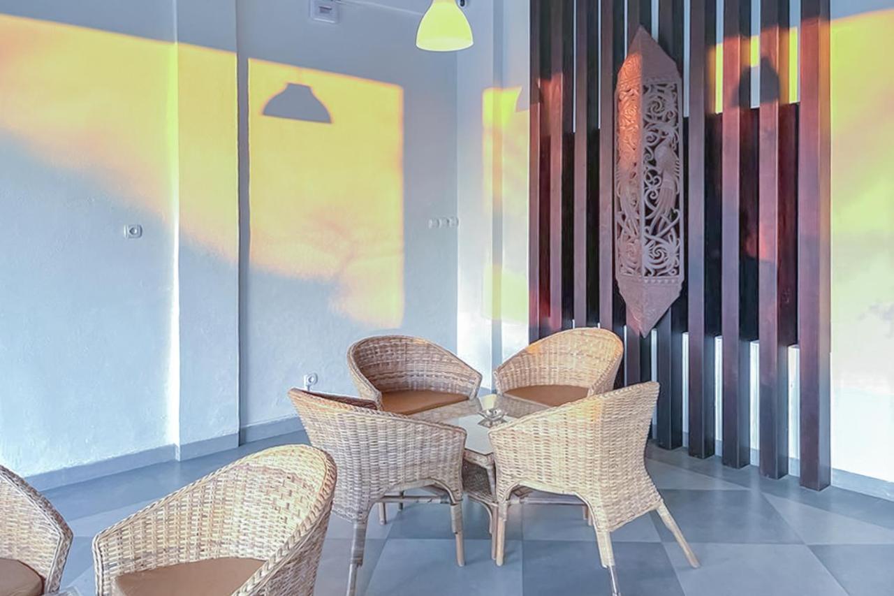 Urbanview Syariah Wisma Annisa Palangkaraya By Reddoorz Dış mekan fotoğraf